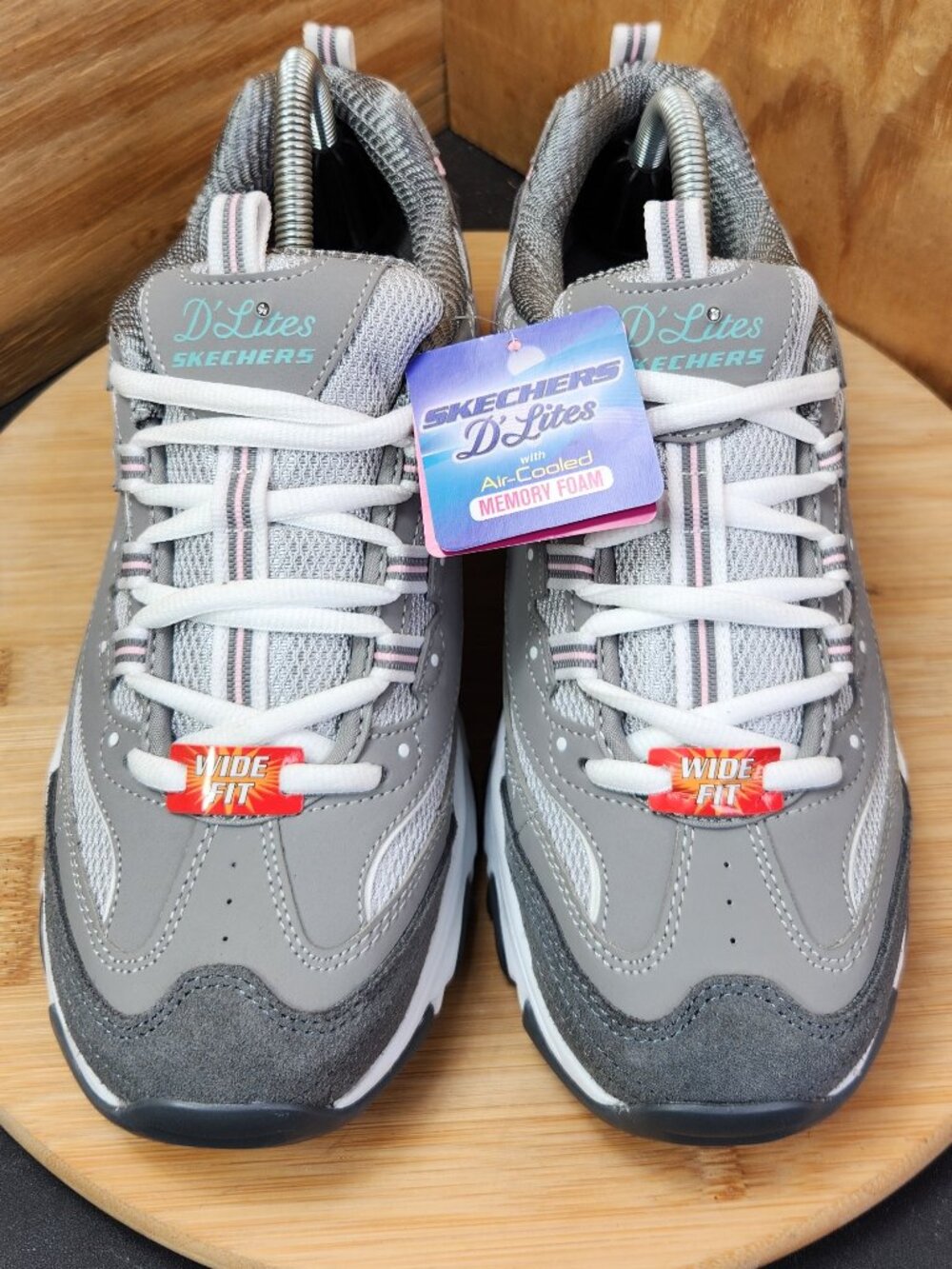New Skechers D'Lites Womens Gray Sneakers Size 9.5W Wide - Picture 3 of 9